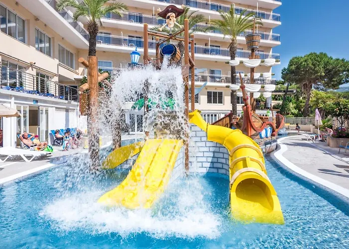 Hotel Oasis Park Splash